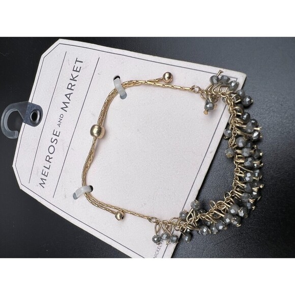 Melrose and Market Slide Cluster Bracelet - Picture 4 of 4